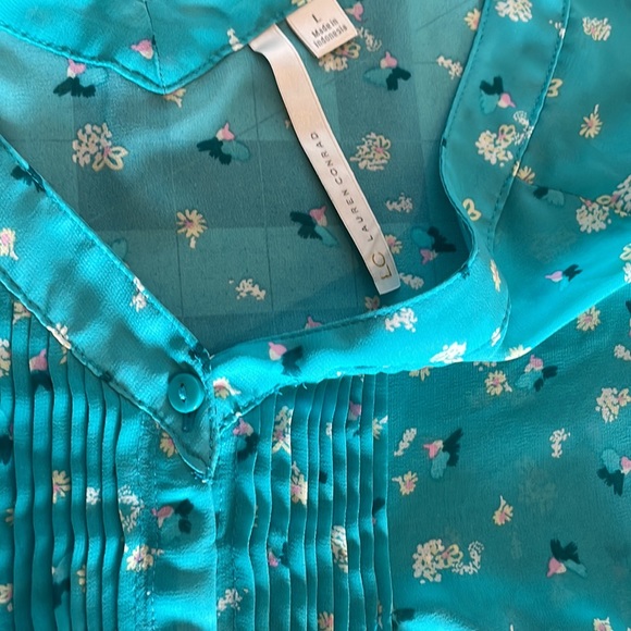 Sheer turquoise floral tunic. - Picture 4 of 4